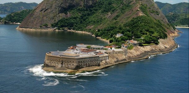 Fortaleza de Santa Cruz — Patrimônio histórico · Arquitetura militar em Niterói