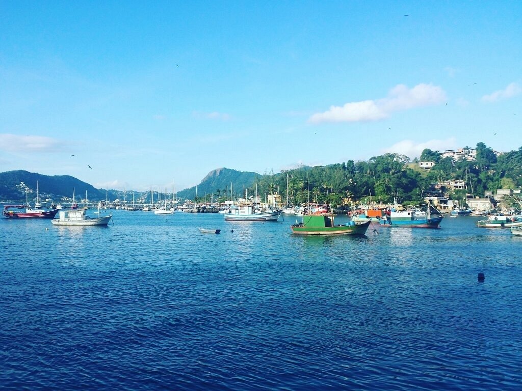 Jurujuba — praia na Baía de Guanabara, Niterói