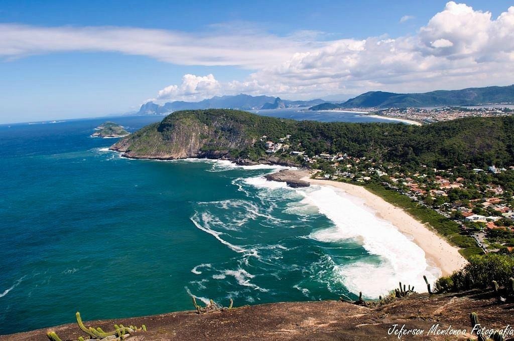 Praia de Itacoatiara — praia oceânica na Região Oceânica de Niterói